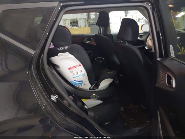 KNDJ23AU7L7724863 KIA SOUL LX