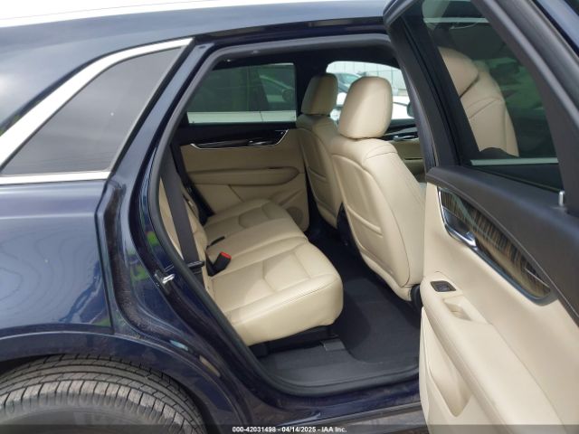 1GYKNARS1HZ102865 Cadillac Xt5 Standard