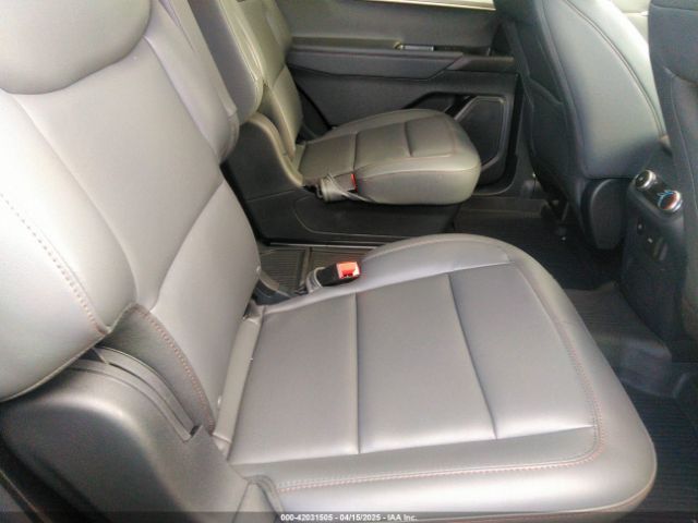 1FMUK8DH7SGA20746 Ford Explorer Active
