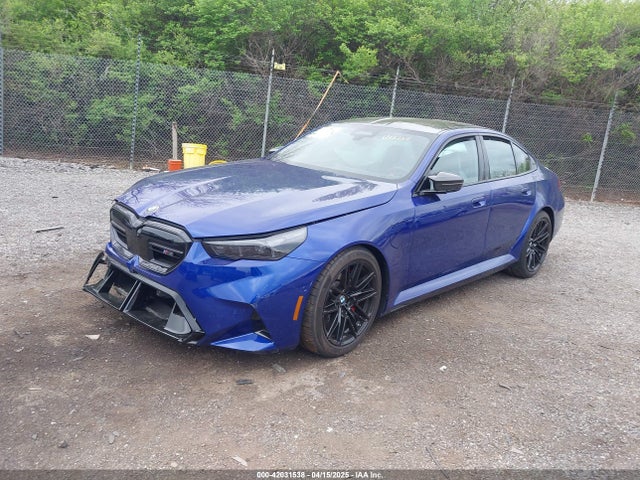 BMW M5 2025 WBS83FK06SCU43757 Image 2