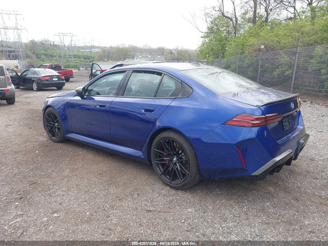BMW M5 2025 WBS83FK06SCU43757 Image 3