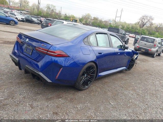 BMW M5 2025 WBS83FK06SCU43757 Image 4