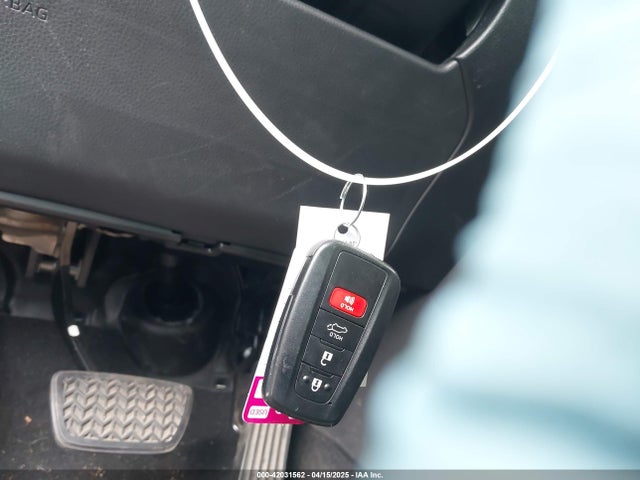 JTMRWRFV0KD505268 Toyota Rav4 Hybrid Xle