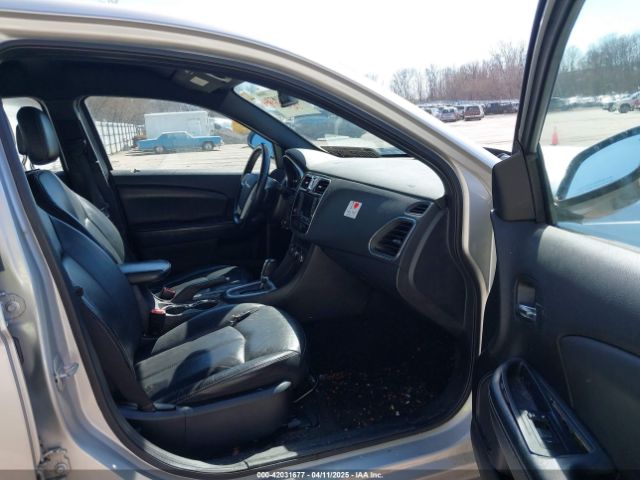 2011 CHRYSLER 200 1C3BC2FB1BN568644 Photo 4