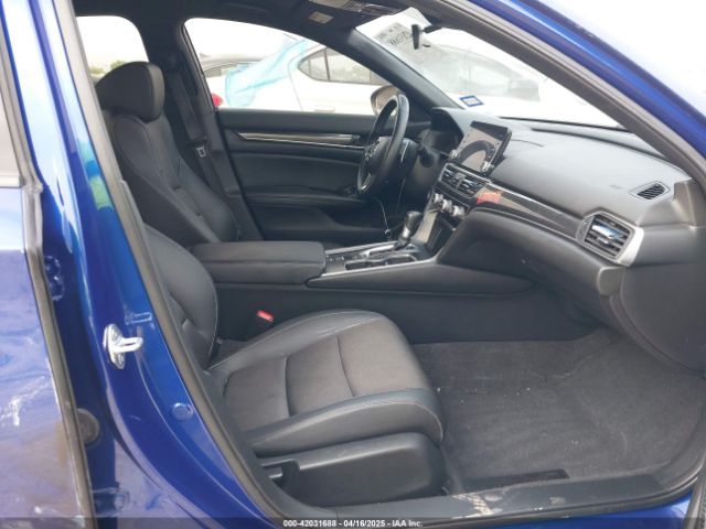 1HGCV1F30NA110555 Honda Accord Sport