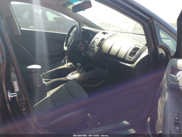 KNAFK5A88J5773709 KIA FORTE LX