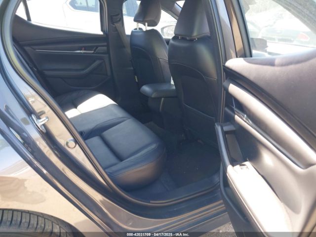 JM1BPAKL0M1321246 Mazda Mazda3 Select