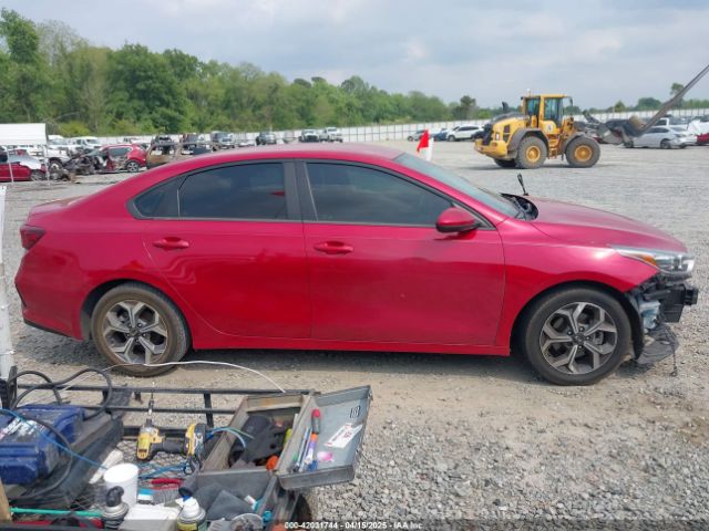 3KPF24AD2ME361269 KIA Forte Lxs