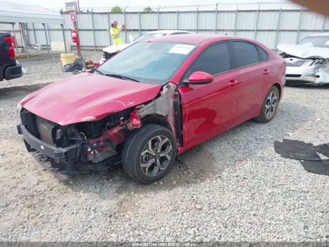 3KPF24AD2ME361269 KIA Forte Lxs