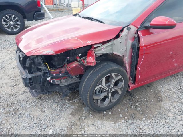 3KPF24AD2ME361269 KIA Forte Lxs