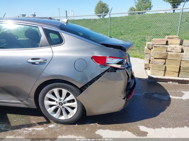 5XXGT4L31GG044018 KIA Optima Lx