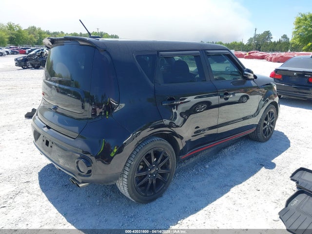 KNDJX3AA8J7899675 KIA Soul !