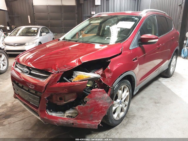 1FMCU9J9XEUD69589 Ford Escape Titanium