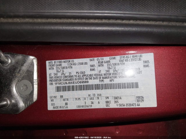 1FMCU9J9XEUD69589 Ford Escape Titanium