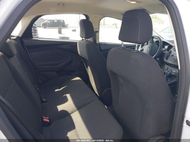1FADP3E20GL238664 Ford FOCUS S