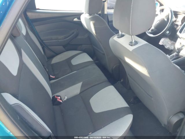 1FADP3K21EL403591 Ford FOCUS SE