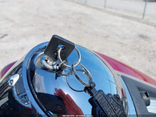 2013 HARLEY-DAVIDSON FLHTCU 1HD1FCM10DB608021 Photo 10