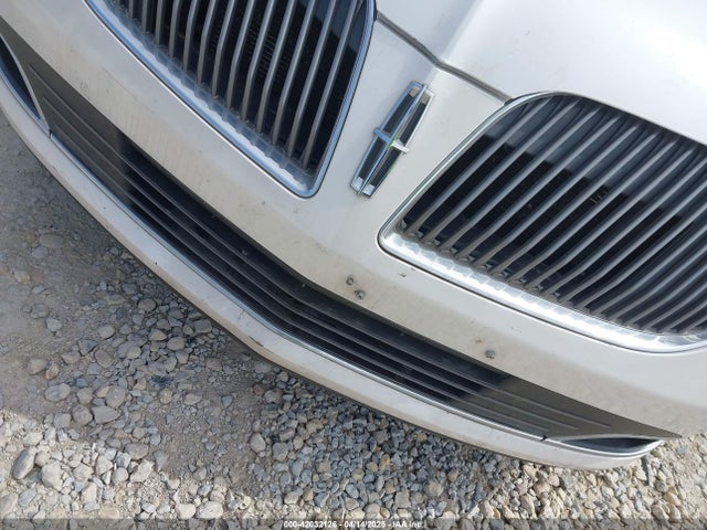 42032126 :رقم المزاد ، 2LMHJ5AT6FBL02583 vin ، 2015 Lincoln Mkt Ecoboost مزاد بيع