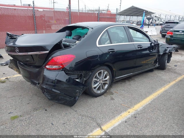 55SWF4JB6JU265619 Mercedes-Benz C 300