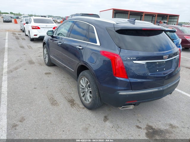 2019 CADILLAC XT5 1GYKNCRS7KZ199542 Photo 2