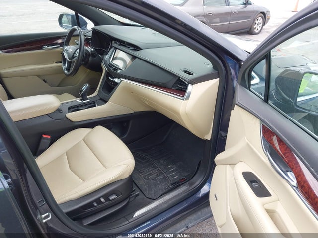2019 CADILLAC XT5 1GYKNCRS7KZ199542 Photo 4
