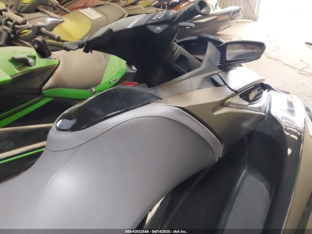 2016 SEADOO GTX-300 LIMITED YDV06677K516 Photo 4