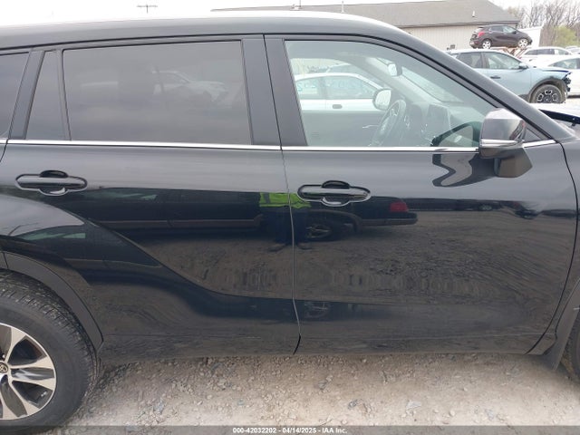5TDKDRBHXPS040761 Toyota Highlander Xle
