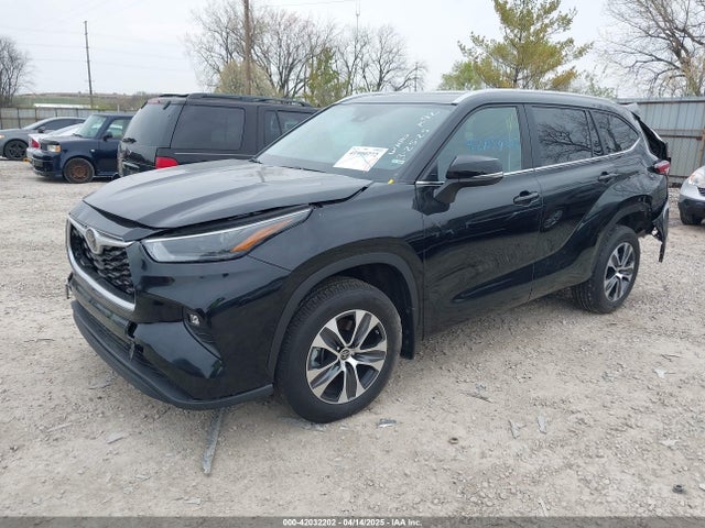 5TDKDRBHXPS040761 Toyota Highlander Xle