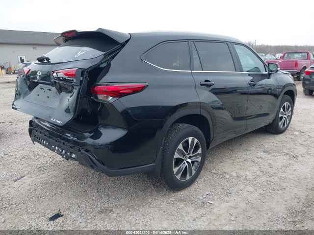 5TDKDRBHXPS040761 Toyota Highlander Xle