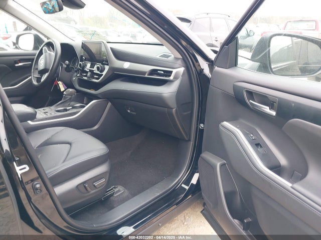 5TDKDRBHXPS040761 Toyota Highlander Xle