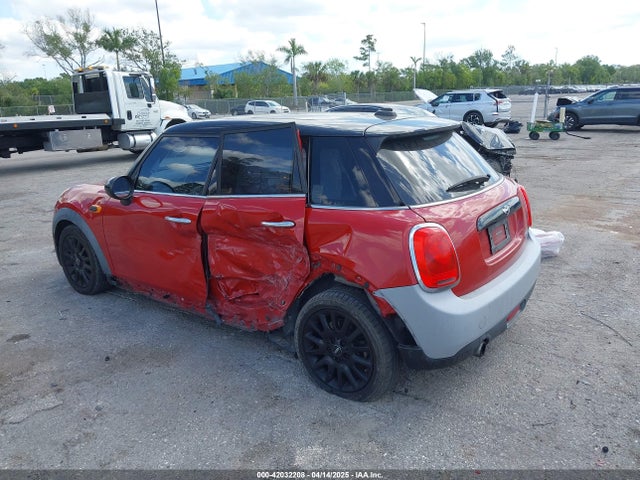 2017 MINI HARDTOP WMWXU1C38H2F78989 Photo 2