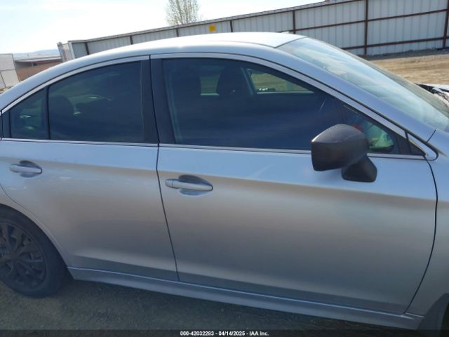4S3BNAA63G3021789 Subaru Legacy 2.5i