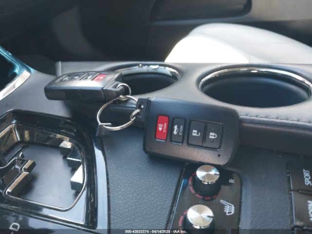 4T1BK1EB4GU208979 Toyota AVALON XLE
