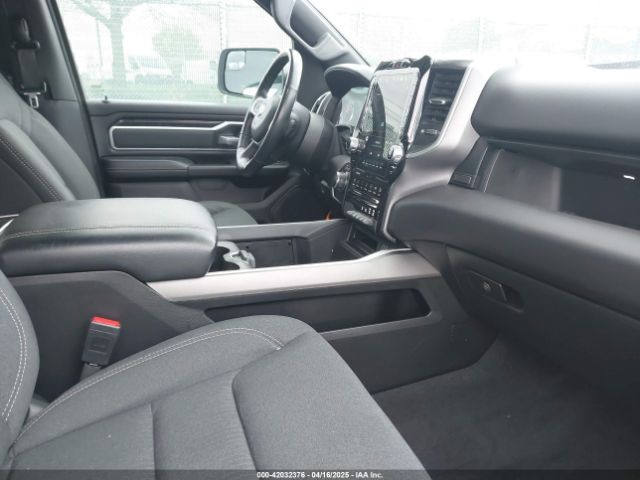 2022 RAM 1500 1C6SRFFT5NN280759 Photo 4