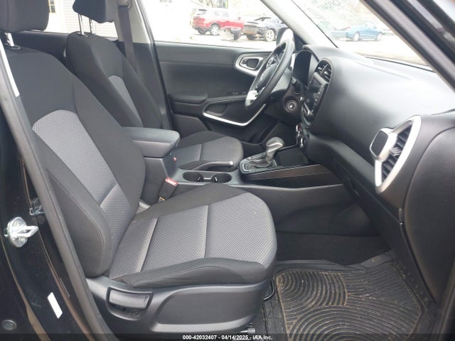 KNDJ23AU8N7160269 KIA SOUL LX