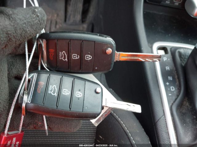 KNDPMCAC2H7198449 KIA Sportage Lx