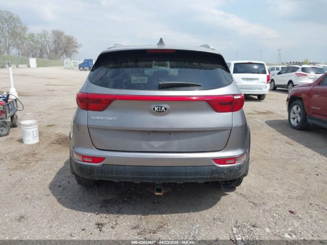 KNDPMCAC2H7198449 KIA Sportage Lx