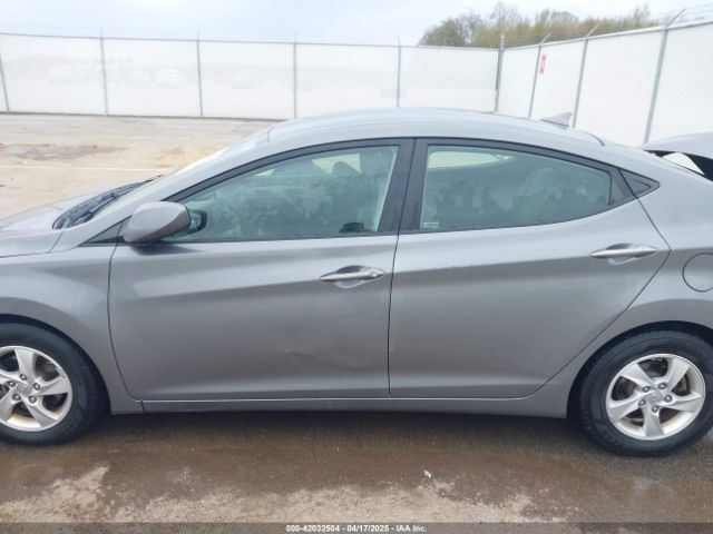 5NPDH4AE5EH520653 Hyundai ELANTRA SE