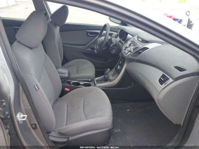 5NPDH4AE5EH520653 Hyundai ELANTRA SE