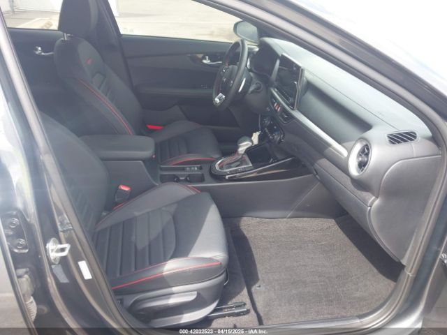 3KPF44AC8RE756498 KIA FORTE GT
