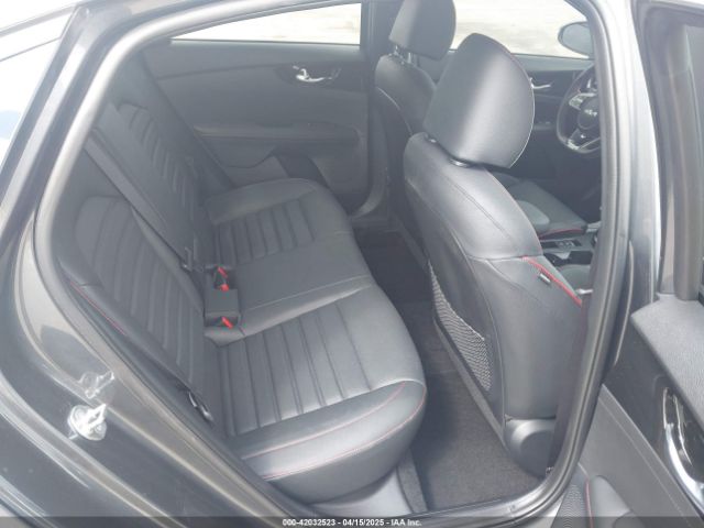 3KPF44AC8RE756498 KIA FORTE GT