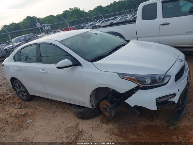 3KPF24AD9KE077229 KIA Forte Lxs