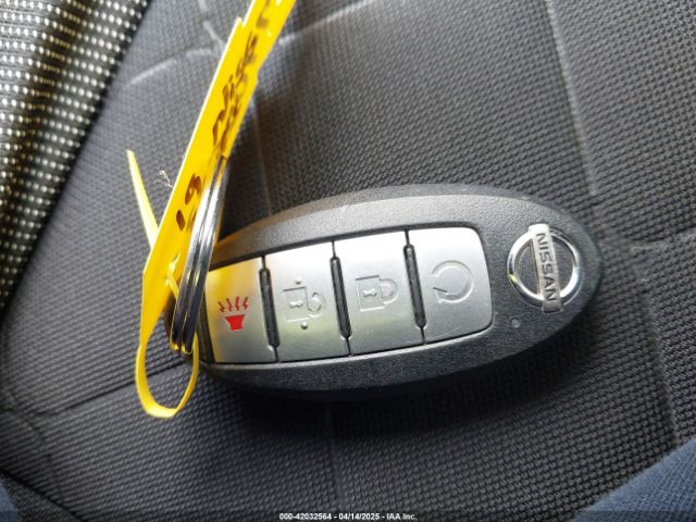 3N1CP5CU1KL496388 Nissan KICKS SV