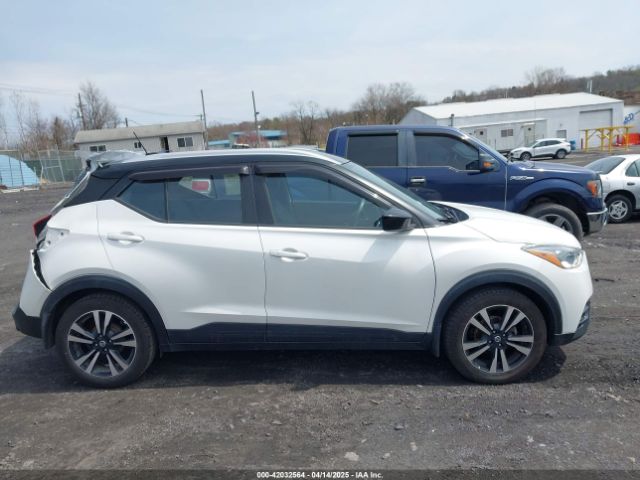 3N1CP5CU1KL496388 Nissan KICKS SV