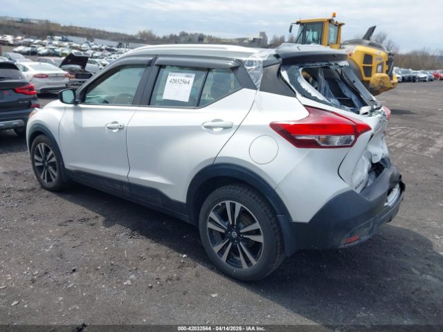 3N1CP5CU1KL496388 Nissan KICKS SV