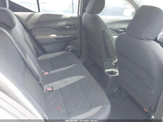 3N1CP5CU1KL496388 Nissan KICKS SV