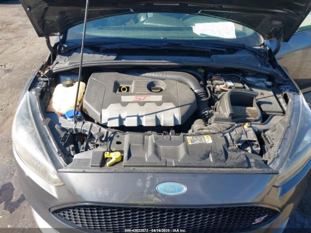 1FADP3L99GL232877 Ford FOCUS ST
