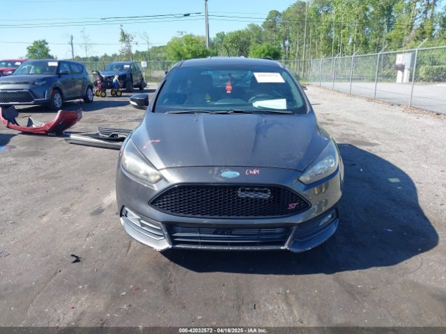 1FADP3L99GL232877 Ford FOCUS ST