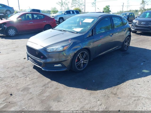 1FADP3L99GL232877 Ford FOCUS ST