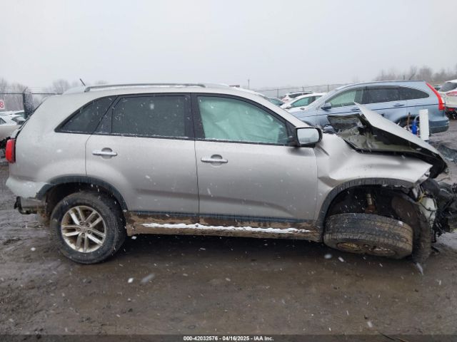 5XYKT4A65FG595831 KIA SORENTO LX